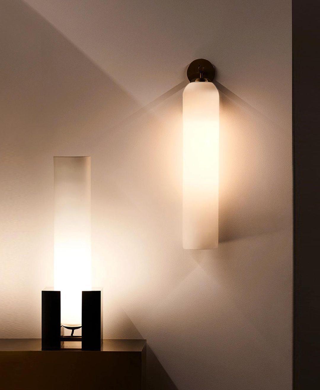 LED Art Glass Wall Sconce - Modern Decorative Light Fixture for Living Room & Hallway Lighting
