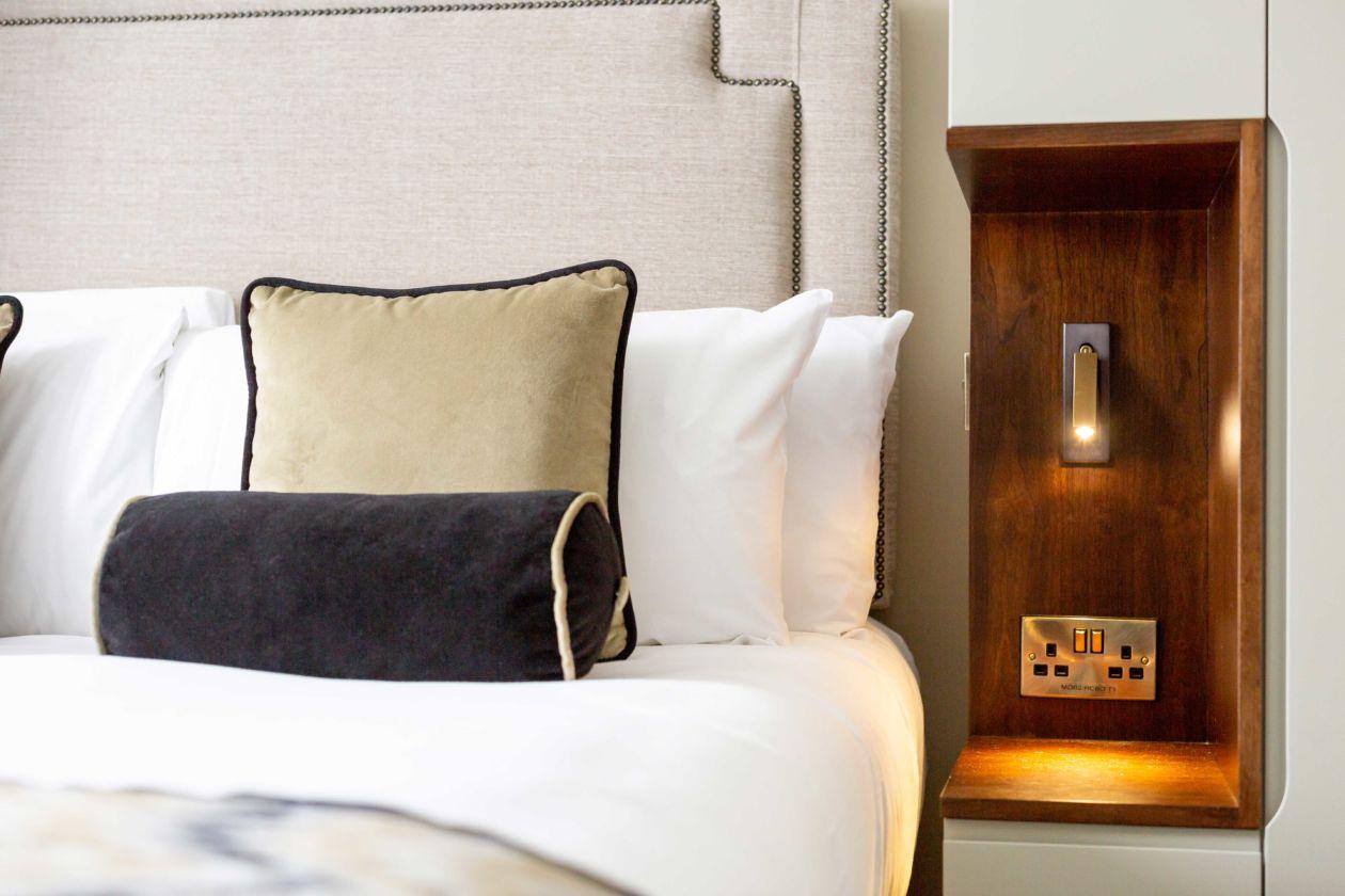LED Bedside Sconce Light Fixture - Wall-Mounted, Adjustable Reading Lamp for Bedroom & Nightstand Use