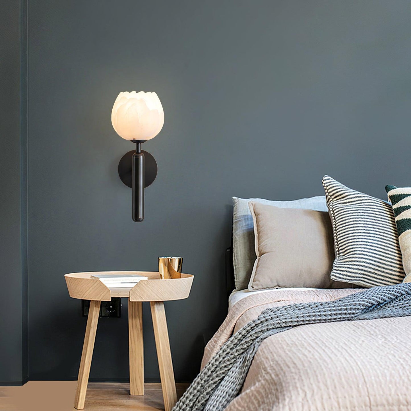 LED Wall Lamp - Modern Adjustable Fixture for Living Room, Bedroom & Hallway Lighting