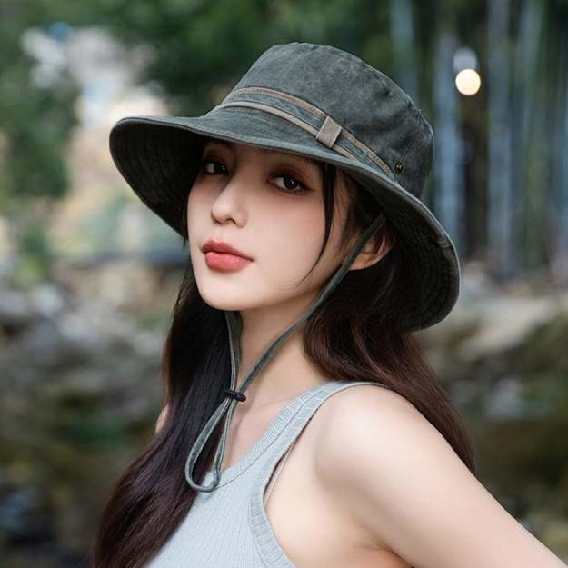 UV Protection Women's Sun Hat with Wide Brim for Outdoor Activities and Travel