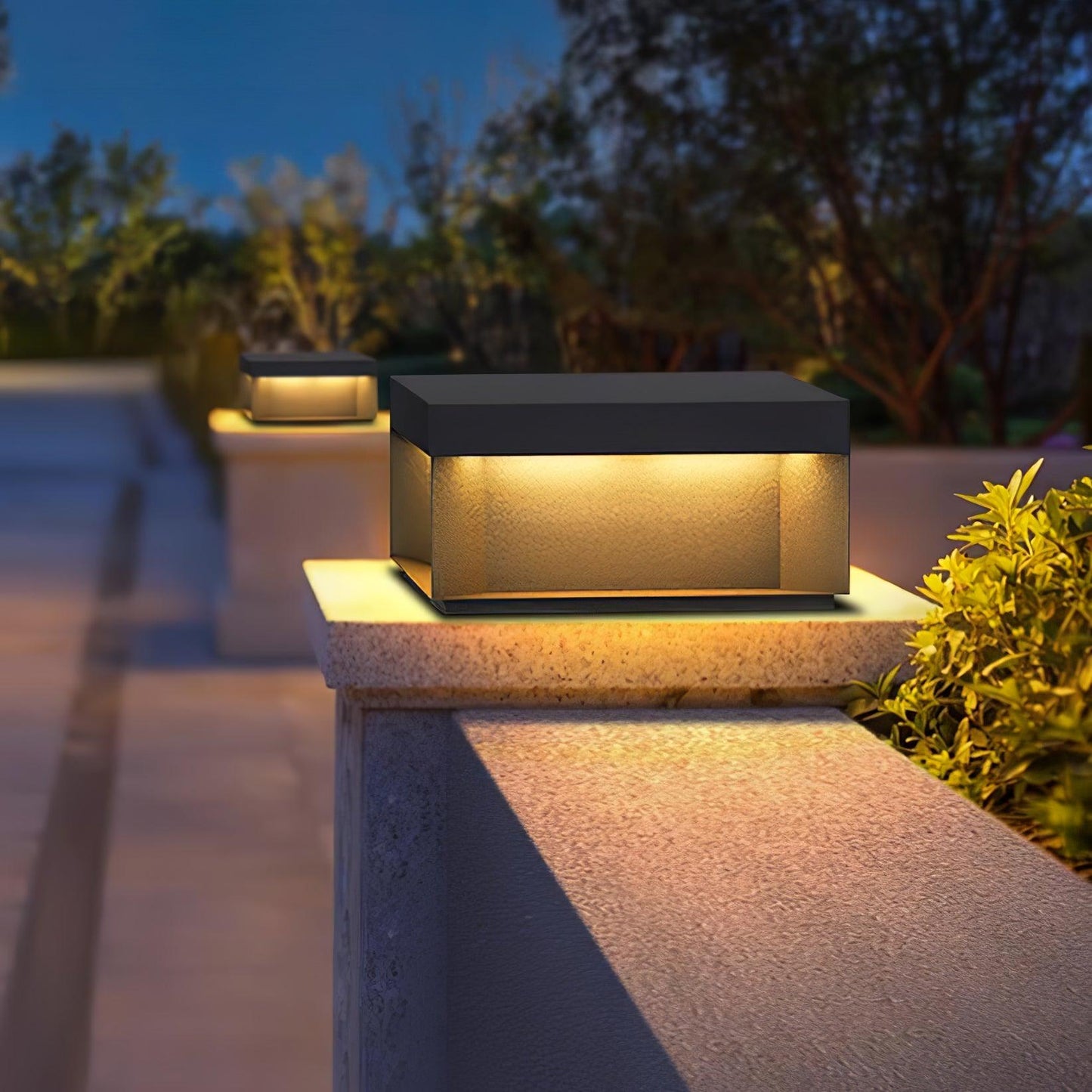 Black Box Outdoor Post Light Fixture - Weather-Resistant LED Lamp for Pathway, Garden & Patio Lighting