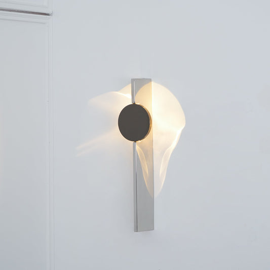 Creative Light and Shadow Wall Lamp | Stainless Steel, Integrated LED & Ideal for Indoor Use