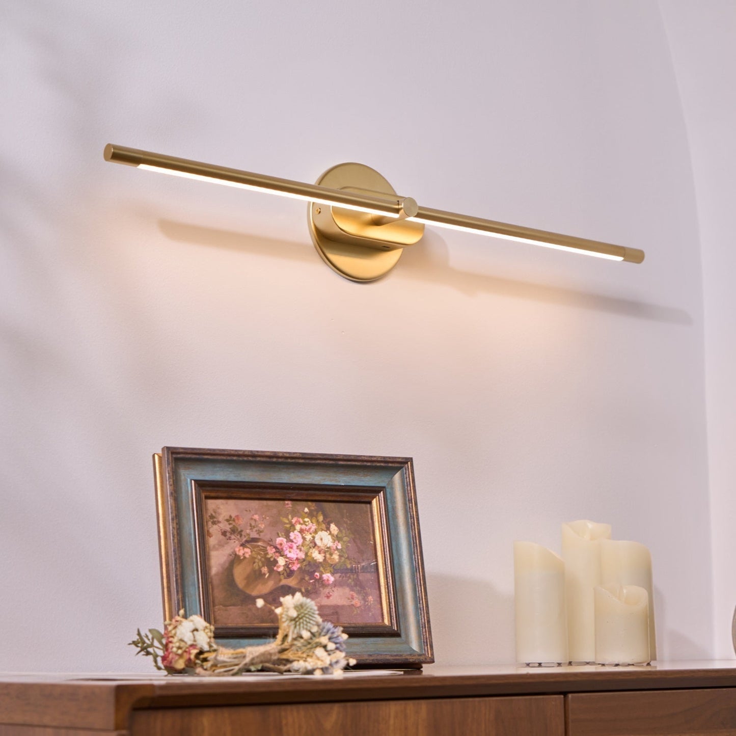 Minimalist Linear Rechargeable Wall Lamp | Touch Sensor, USB Charging & Ideal for Bathrooms and Dressing Rooms