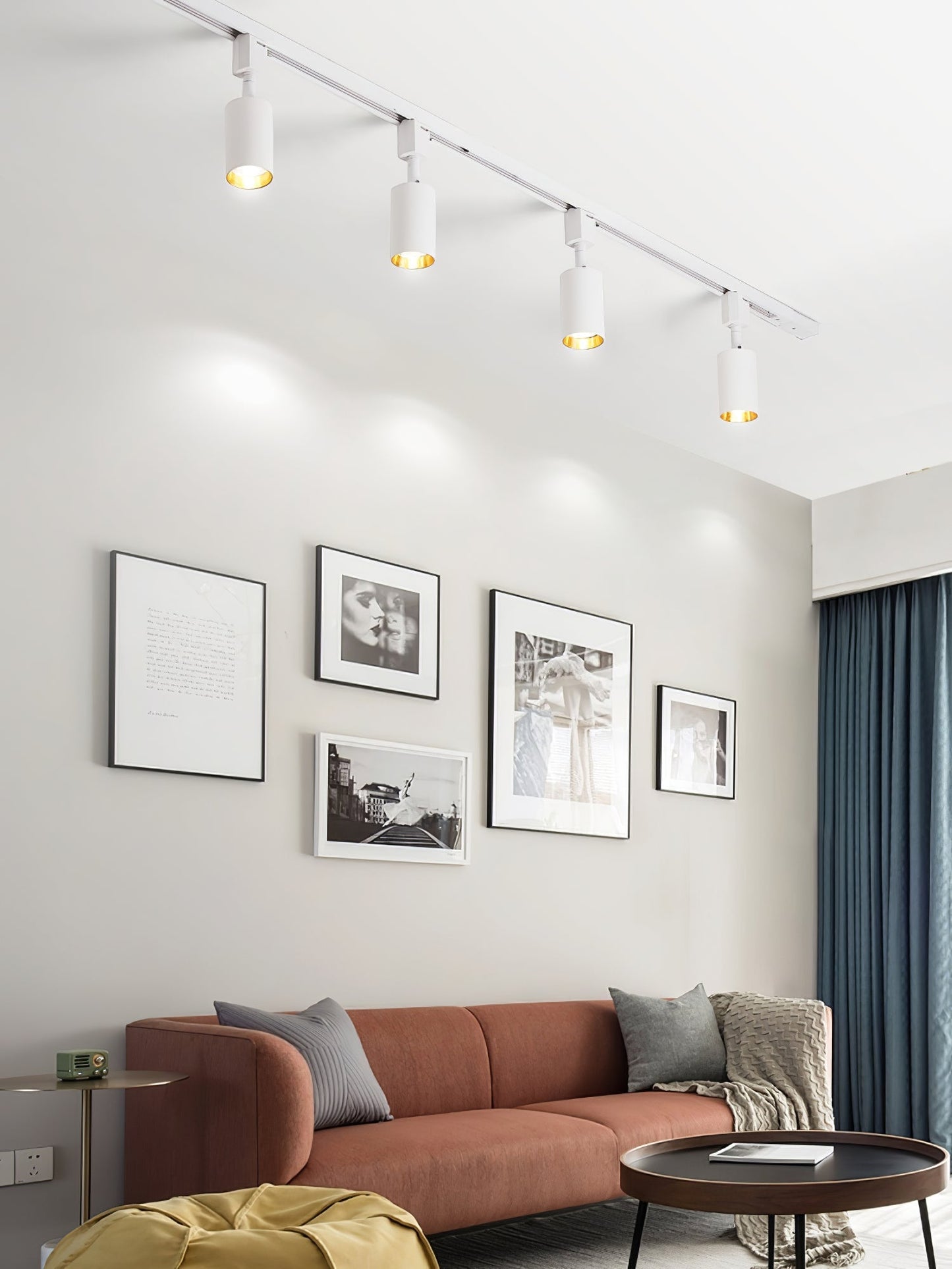 Sleek Cylinder Track Light | Dimmable, 30° Beam Angle & Ideal for Modern Interiors and Accent Lighting