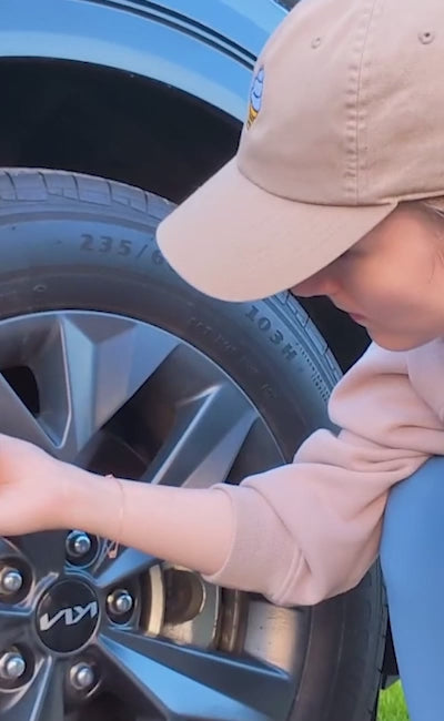 Portable Tire Inflator | Fast Inflation, Auto Shut-Off & Built-In Light for Cars and Inflatables